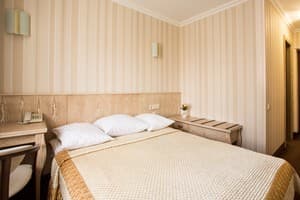 Отель Буковина. Улучшенный одноместный  5