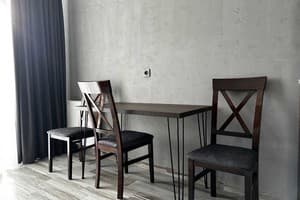 Отель Mayster Home. Люкс двухместный с балконом и ванной 2