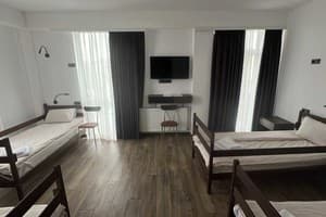 Отель Mayster Home. Стандарт 4-местный  2