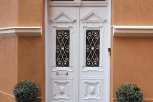 на Трояндовой 48