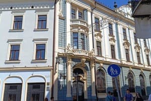 в центре по ул.Украинская 53 12